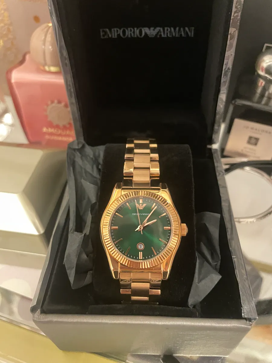 Armani — ساعة أرماني