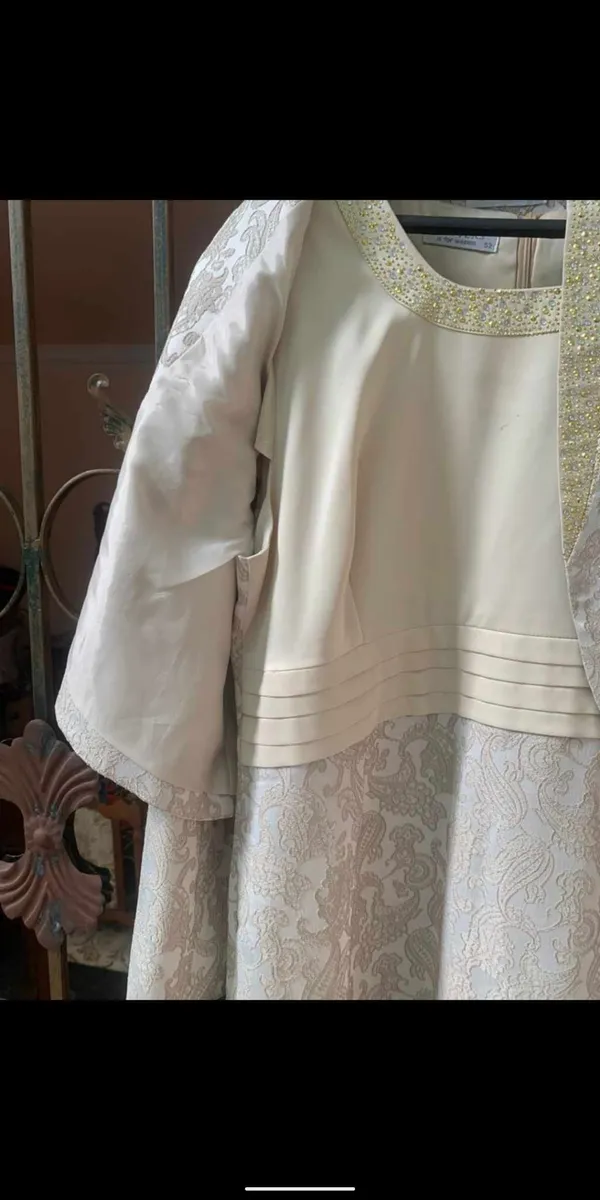 Other — فستان مناسبة راقي  يناسب والدة (عريس/عروس)