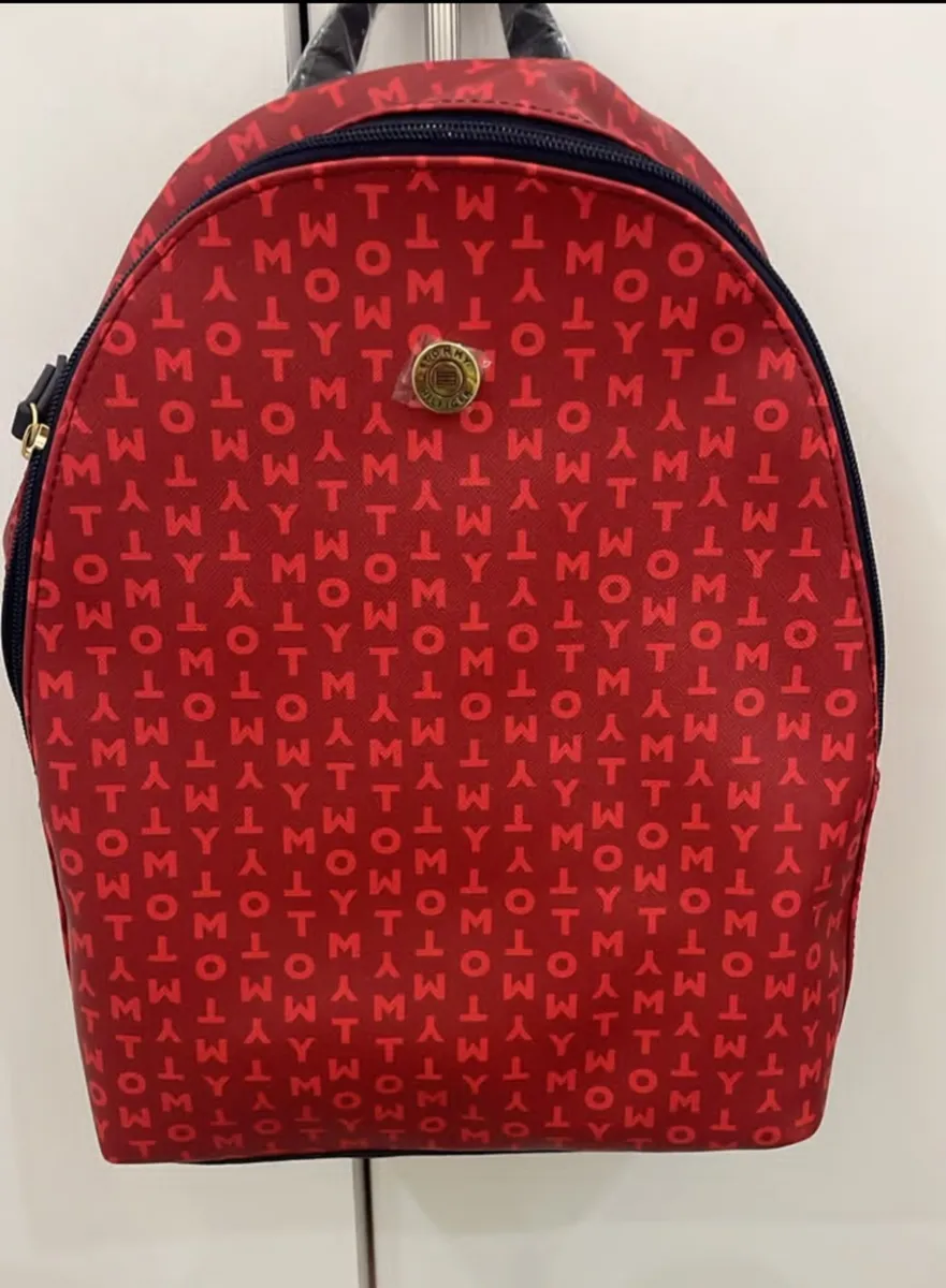 Tommy Hilfiger — شنطة تزمي ماستر