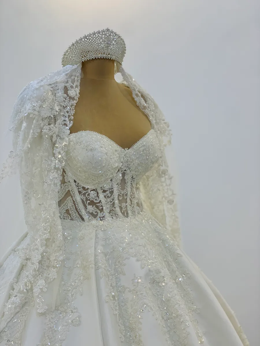 Custom Made — فيلو تصميم خاص مطرز موديل جديد للايجار او للبيع